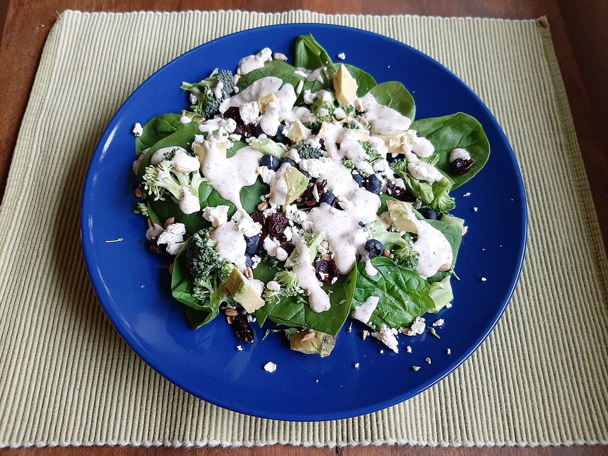 Recipe Blueberry broccoli spinach salad PeaceHealth