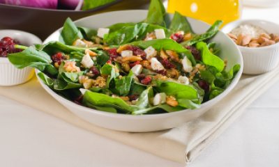 Pomegranate and spinach salad