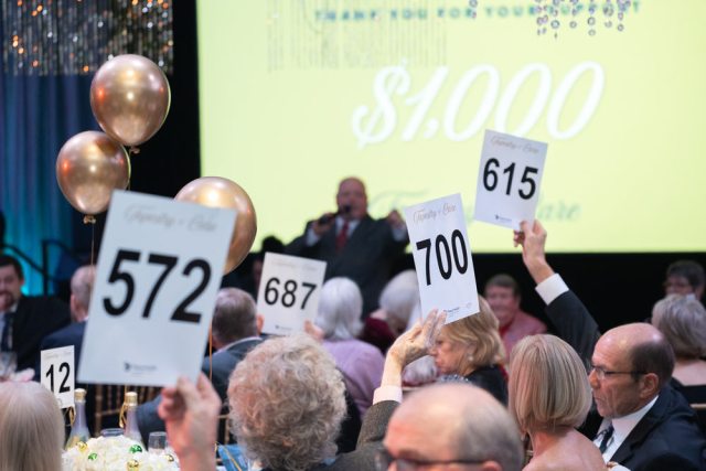 Bidder numbers raised during the gala