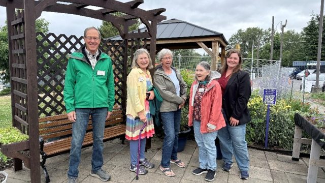 The Master Gardeners from left to right: Vic Knox, Marilyn Glenn, Linda Burns, Nancy Sonnenfeld, Kristen Barta 
