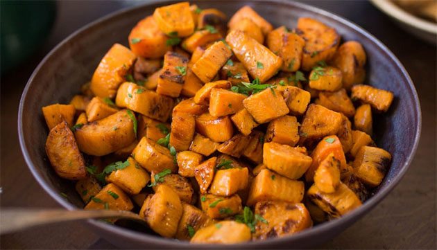 spicy roasted sweet potatoes